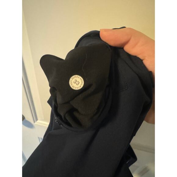 Lululemon Mens Commission Classic Fit 9” Shorts Size 33 Navy Blue - Picture 5 of 5